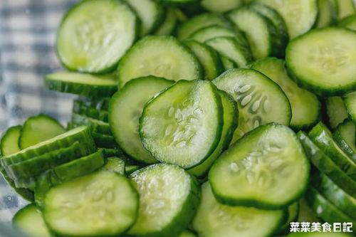 15种吃瓜的技巧,吃瓜达人必备的瓜果品尝技巧揭秘